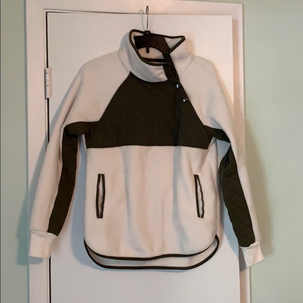 Abercrombie Snap Up Fleece Size SMALL